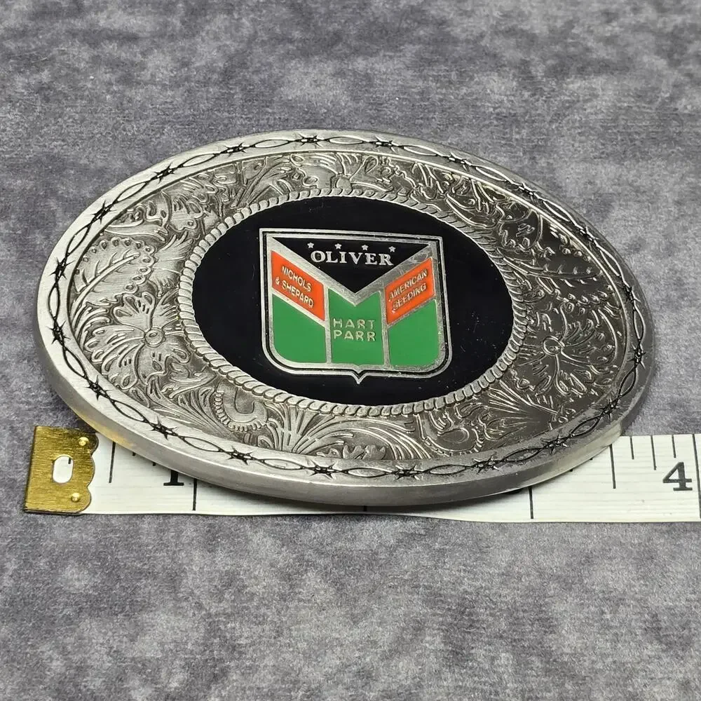 Spec Cast Collectibles Silver Oliver Hart Parr Western Style Belt Buckle w. Logo